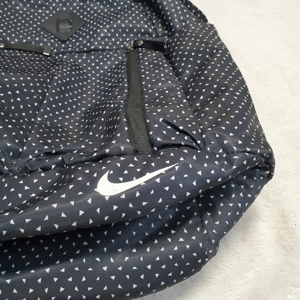 Nike Black‎ White Auralux Full Size Backpack Logo Casual Academia School Classic
